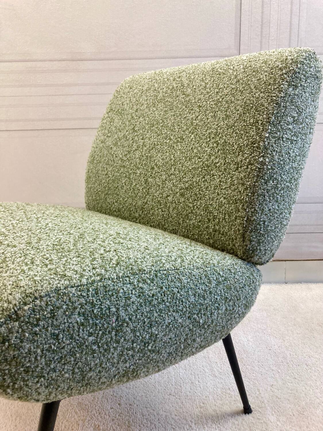 Chauffeuses vintage Kiss Pelfran rénovées – tissu bouclé vert