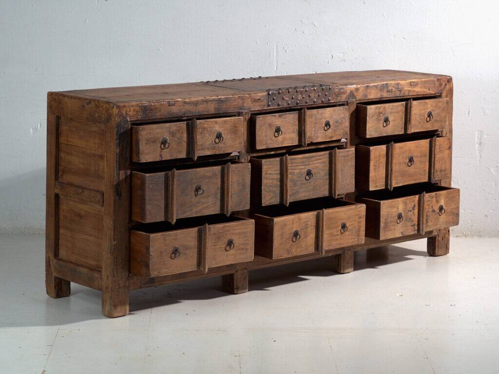 Meuble ancien à multiples tiroirs en bois de pin – Chine, vers 1930