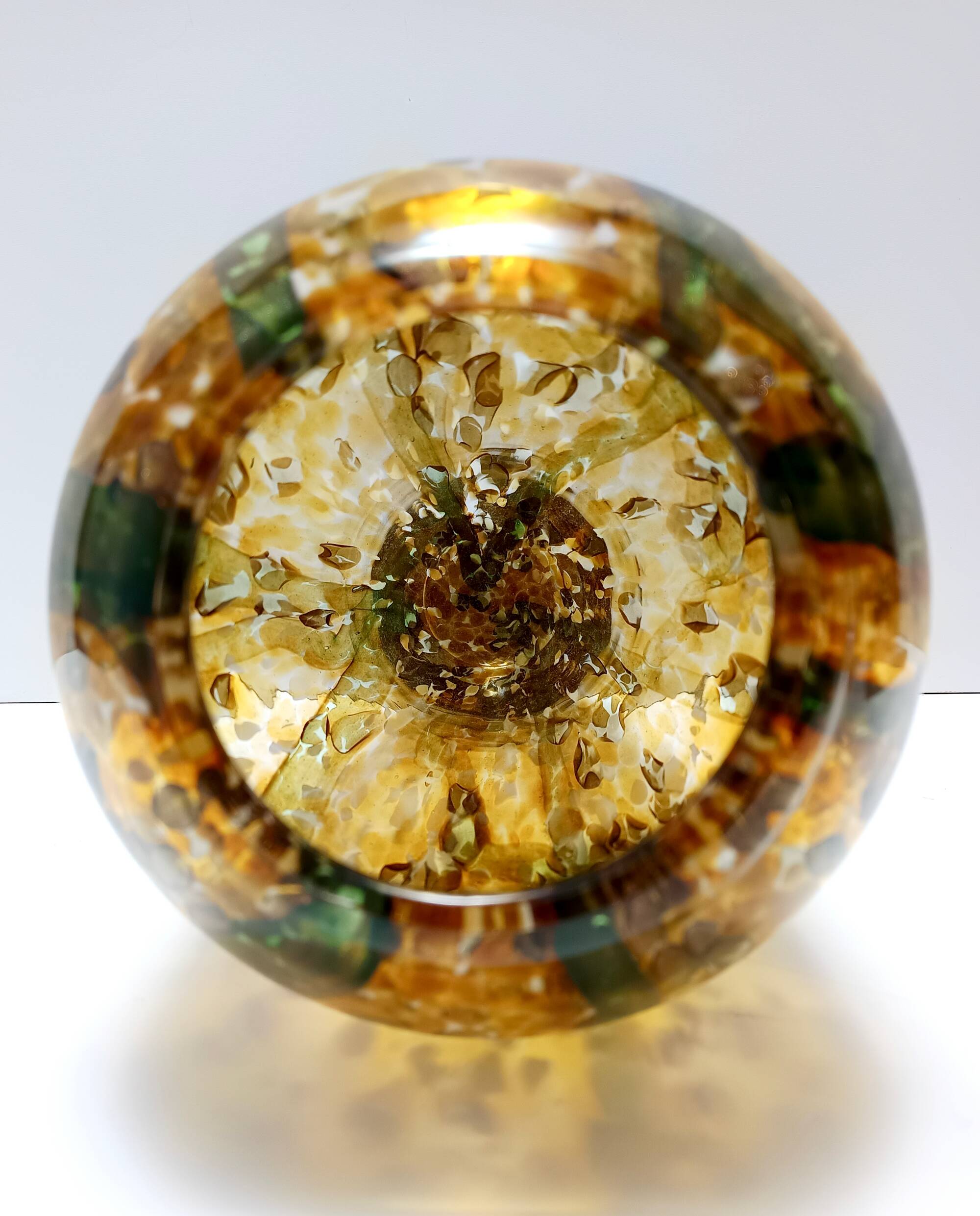 Large Yellow and Green Murano Glass Vase Fratelli Toso style with Aventurine
