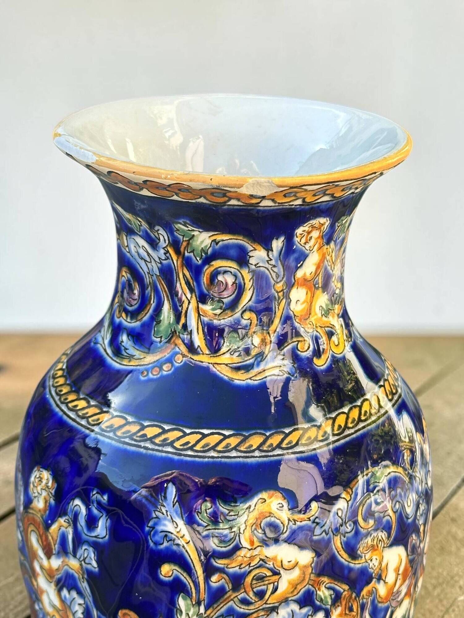 Antique baluster vase in Gien earthenware with blue Renaissance decoration - H: 26 cm