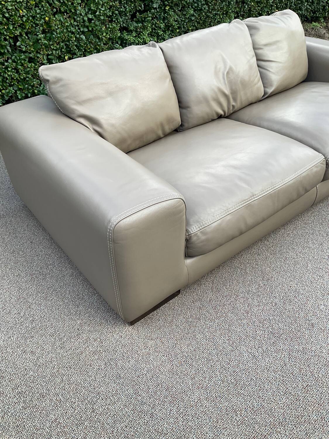 Roche Bobois 3-seater sofa in beige leather