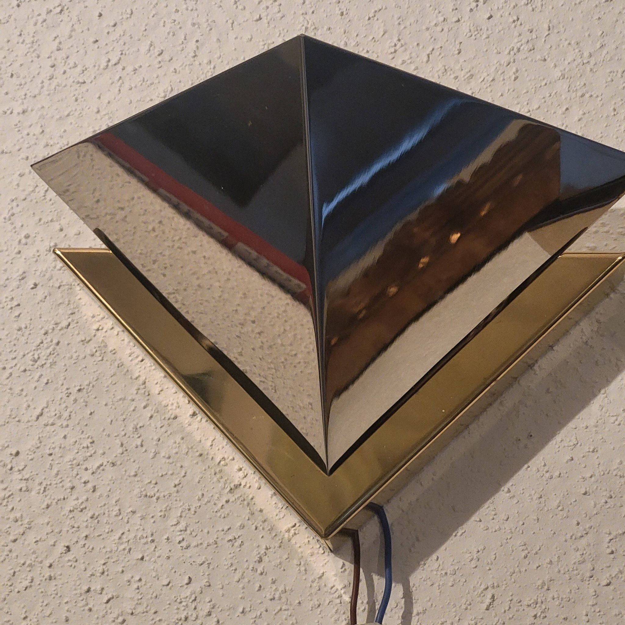 Pair of JT Kalmar wall lights, contemporary design, 1960, 70, Austria