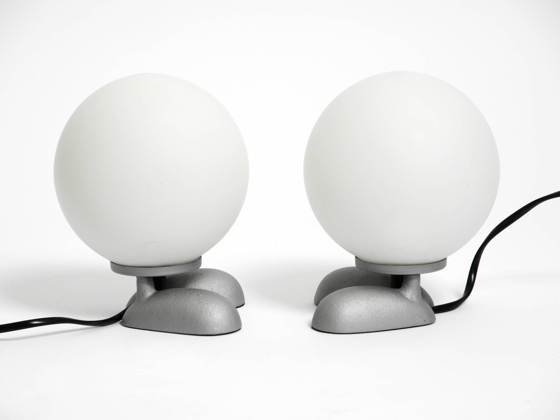 Pair of 1990s table lamps with a cast aluminum base by Sompex