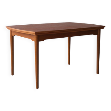 Table à manger en chêne danois et teck.
