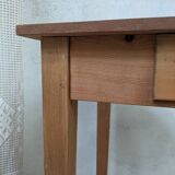 Table / desk