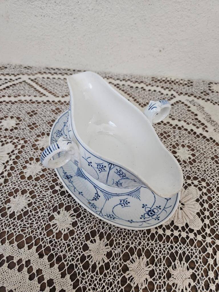 Earthenware gravy boat