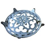 Enameled cast iron trivet