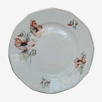 Porcelain dish with poppies