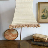 Retro lamp with pagoda lampshade