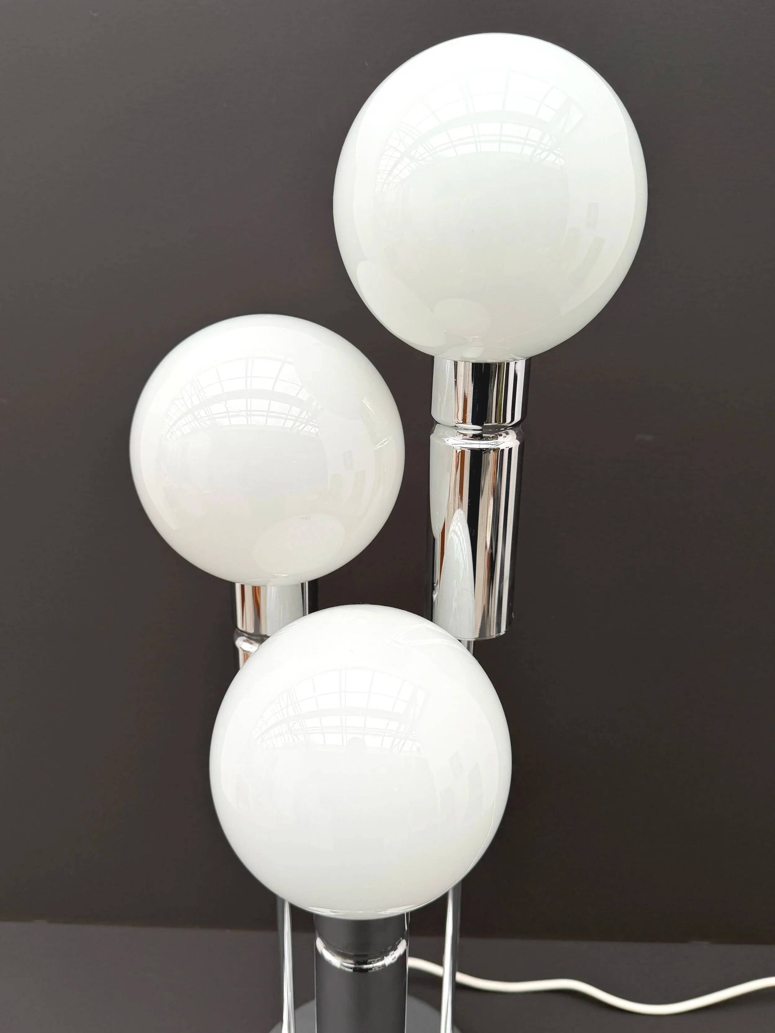 Opaline and chrome lamp, Italy 1970