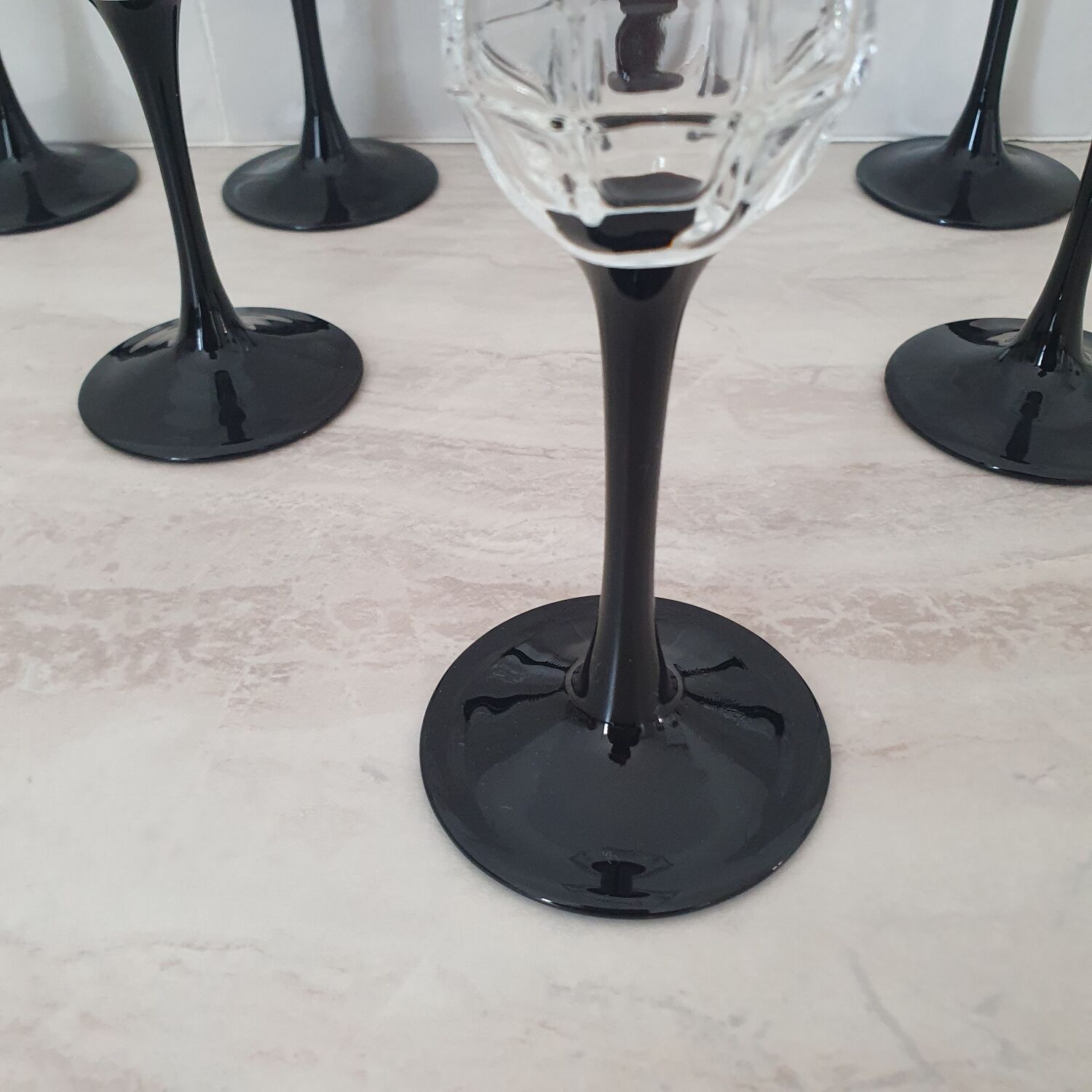 8 Octagonal Pied Noir Champagne Flutes