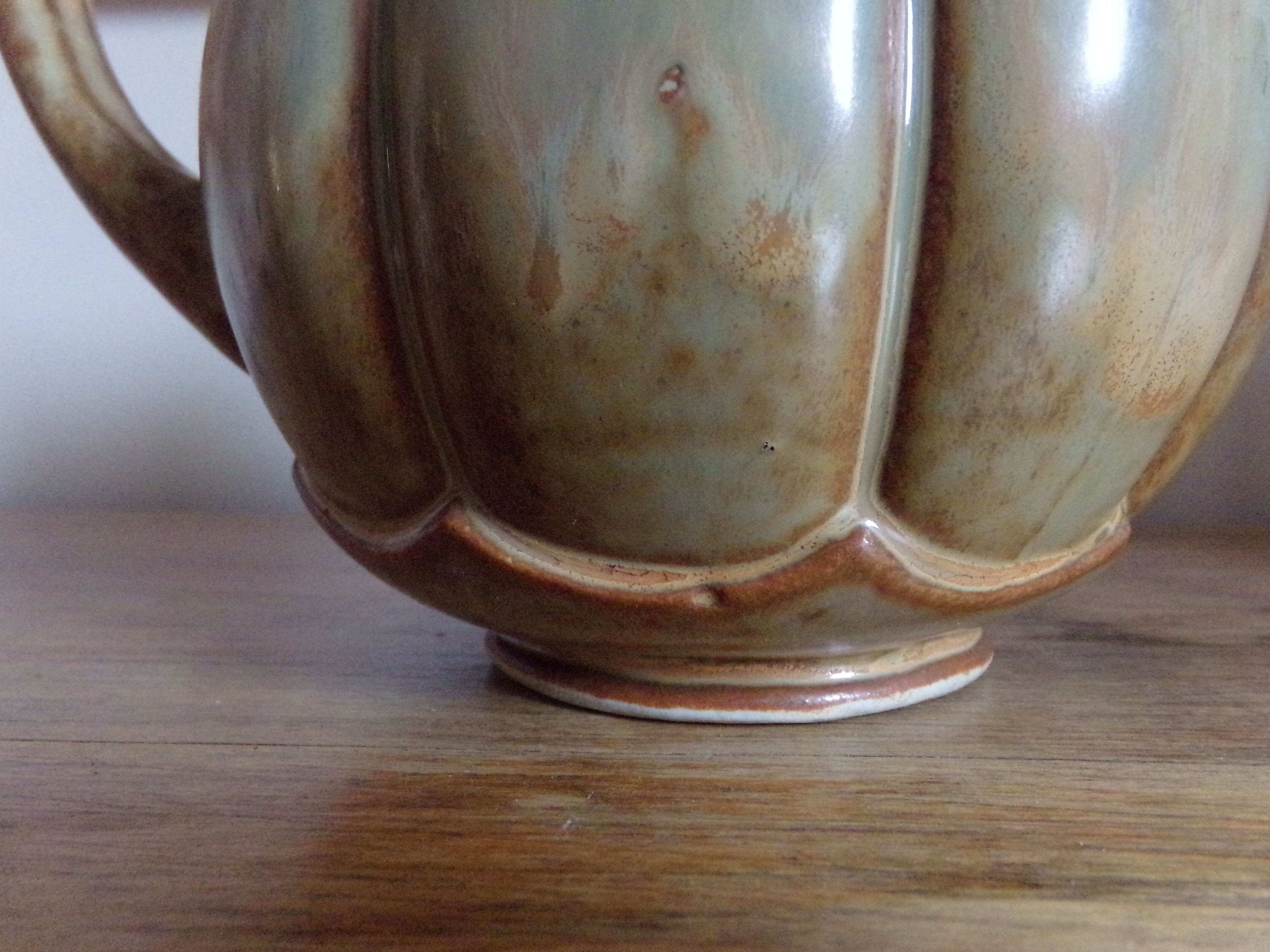 Pitcher in sandstone
