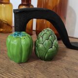 Barbotine salt and pepper shaker service