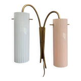 Applique murale en laiton avec abat-jour en verre rose et bleu, années 1960