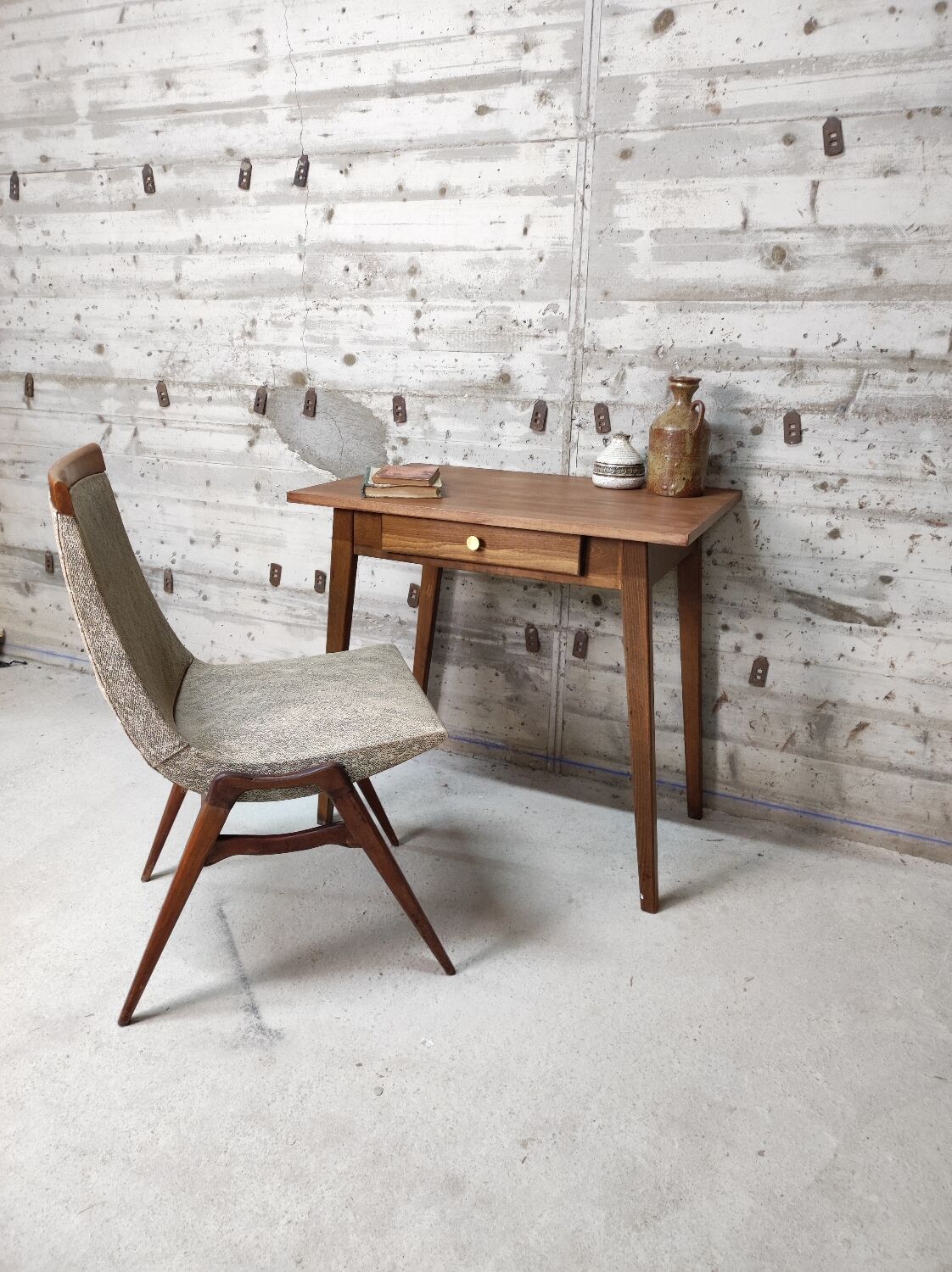 Vintage desk feet compass