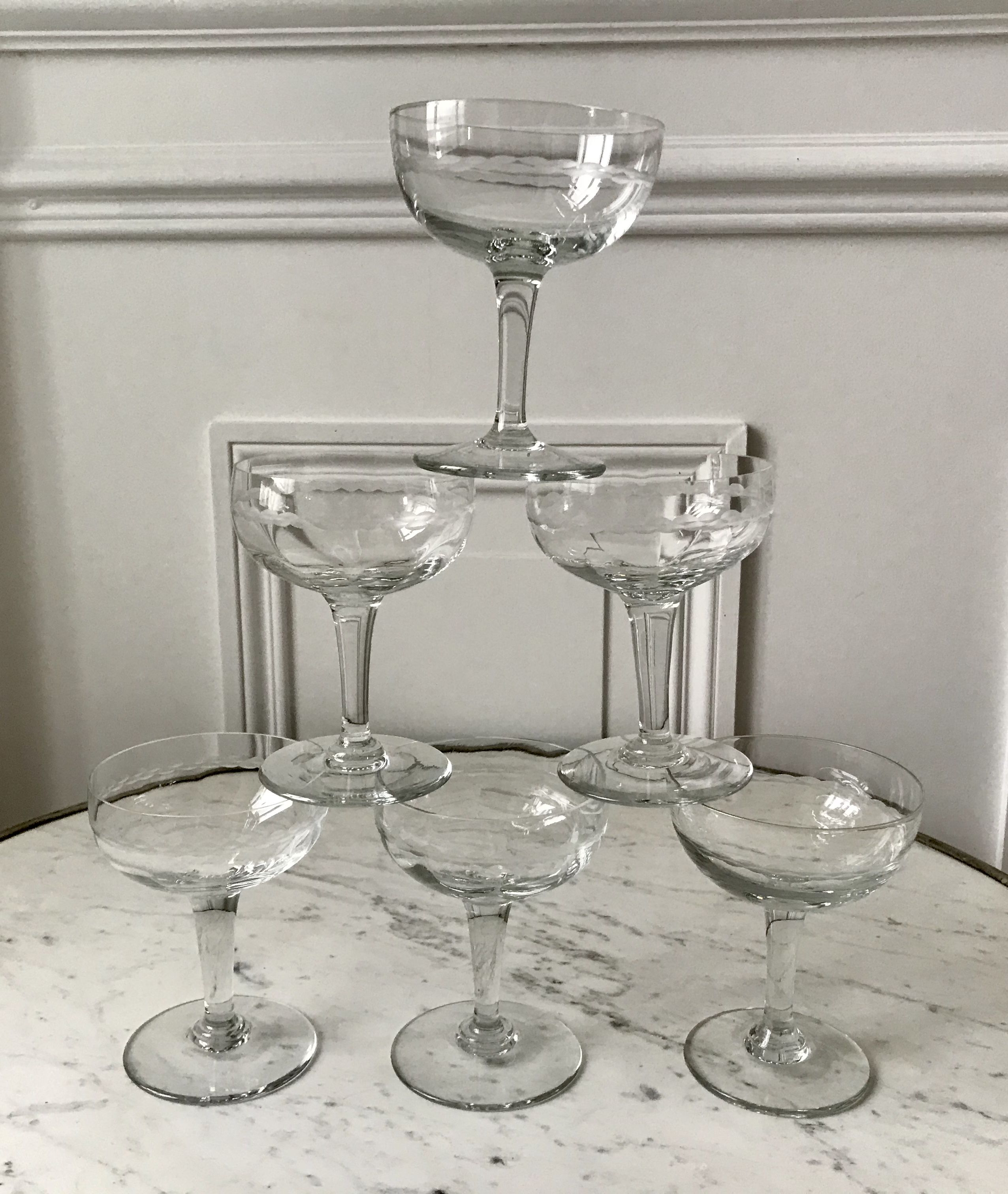 Set of 6 glasses of 20s crystal champagne with border