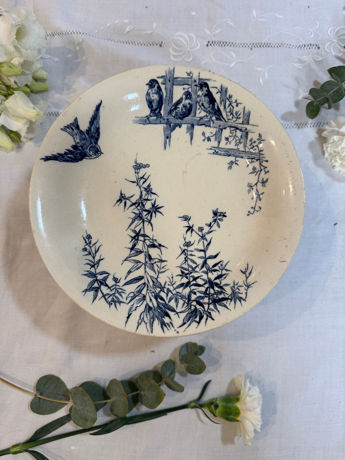 Swallow footed coupe Gien