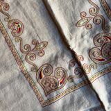 Nappe en chanvre brodé et 12 serviettes de table