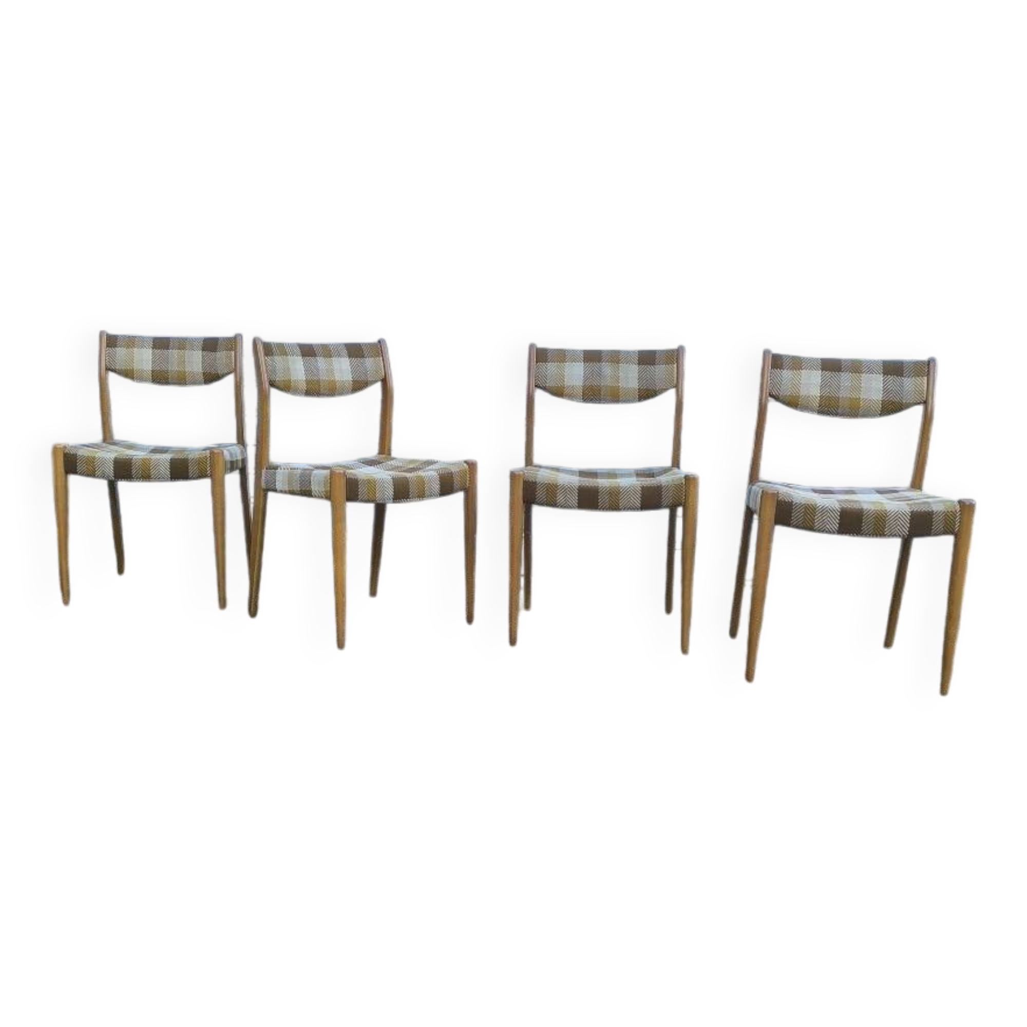 Set of 4 Scandinavian chairs 1970
