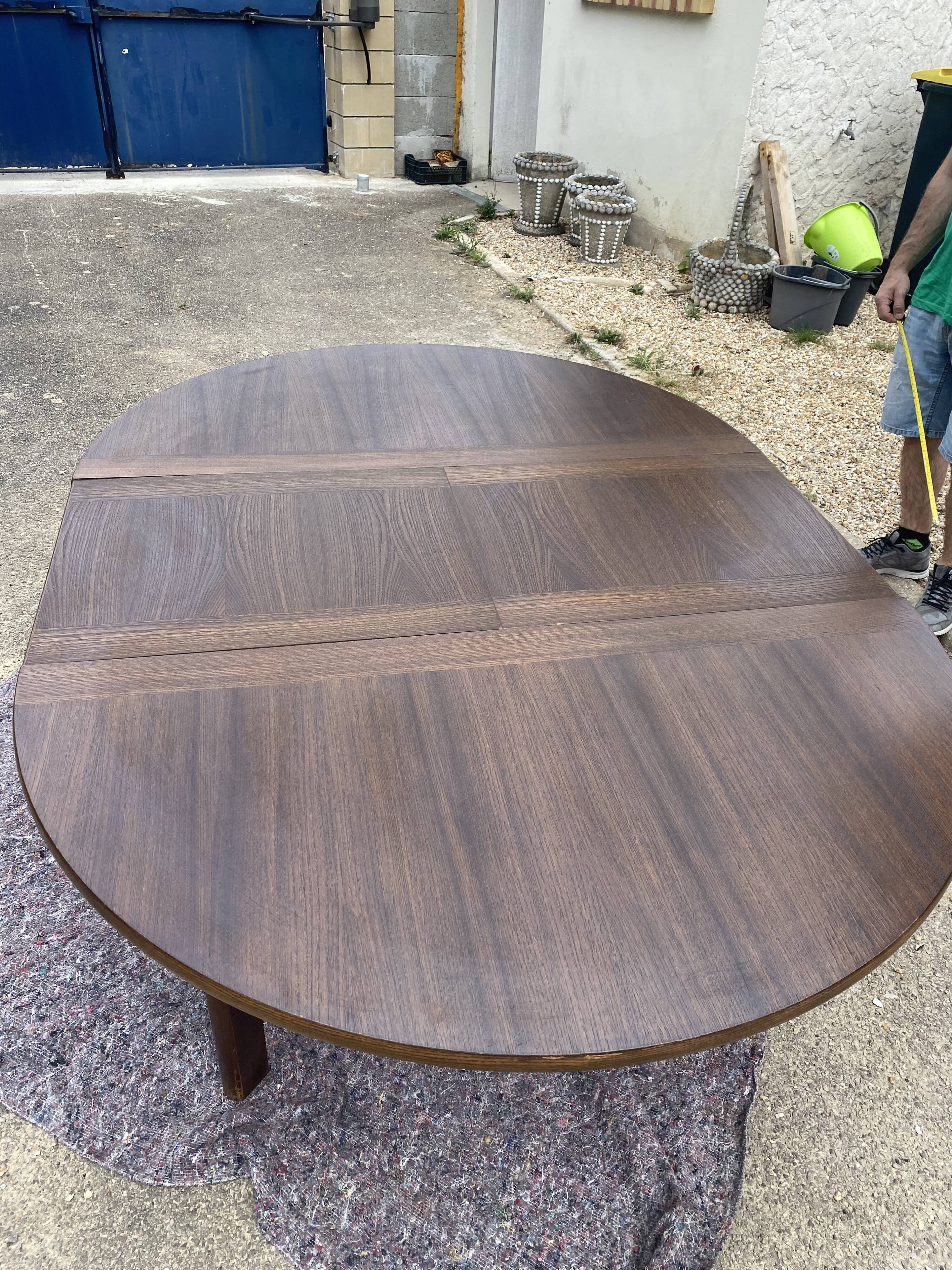 Vintage extendable dining table