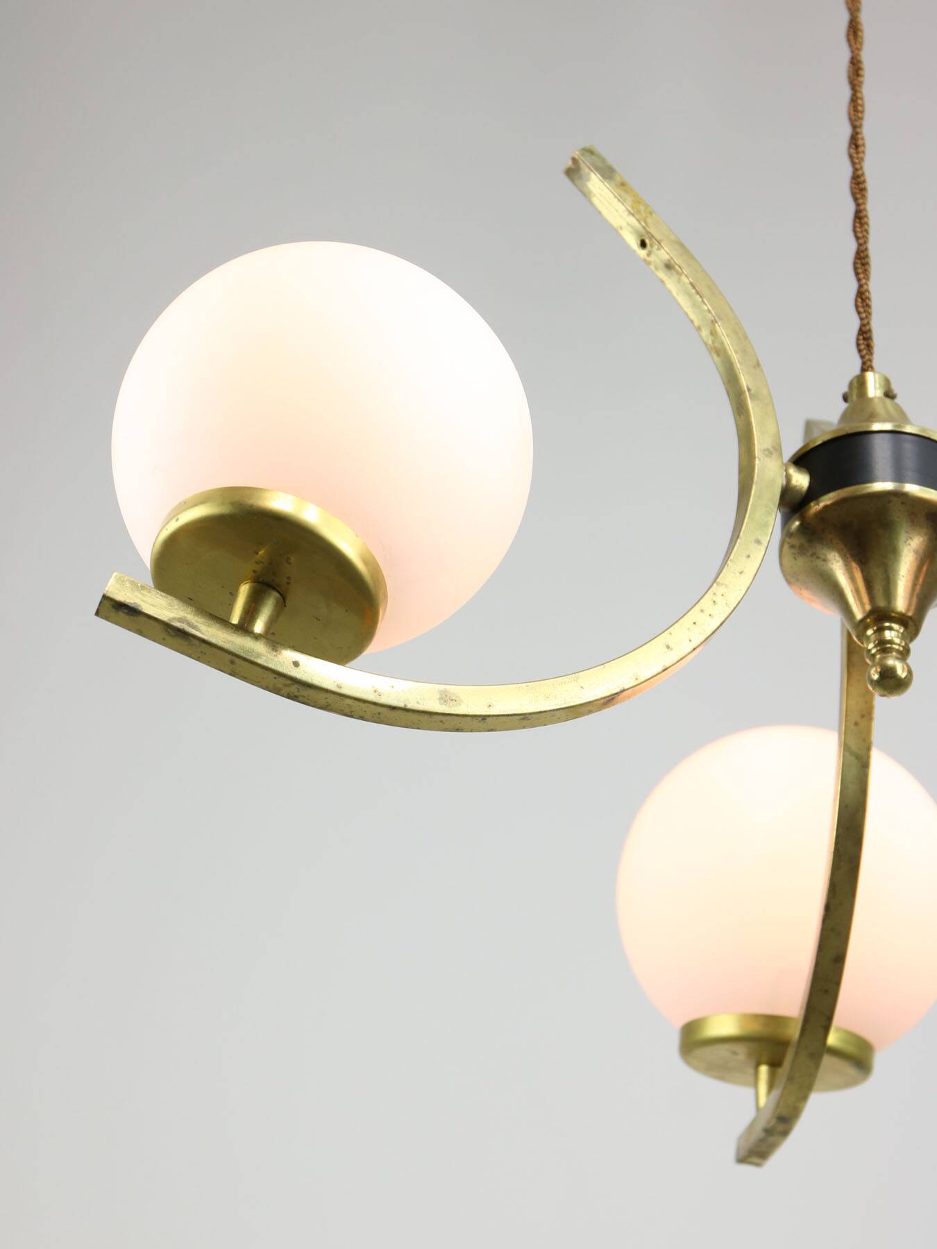 Mid-Century Italian Brass and Opaline Chandelier