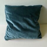 Paire de coussins anciens, en velours bleu canard, effet plissé