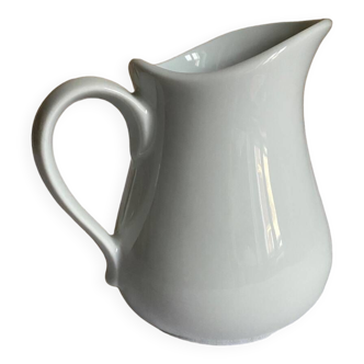 Pot à lait en porcelaine, Apilco