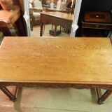 Oak table forming garden