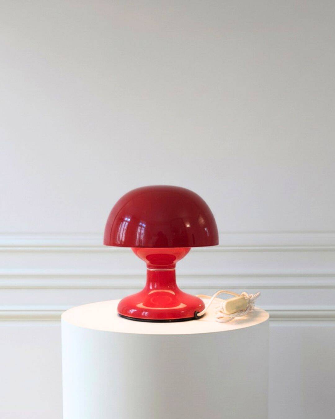 "Jucker 147" Table Lamp - Afra & Tobia Scarpa for Flos (1960s)