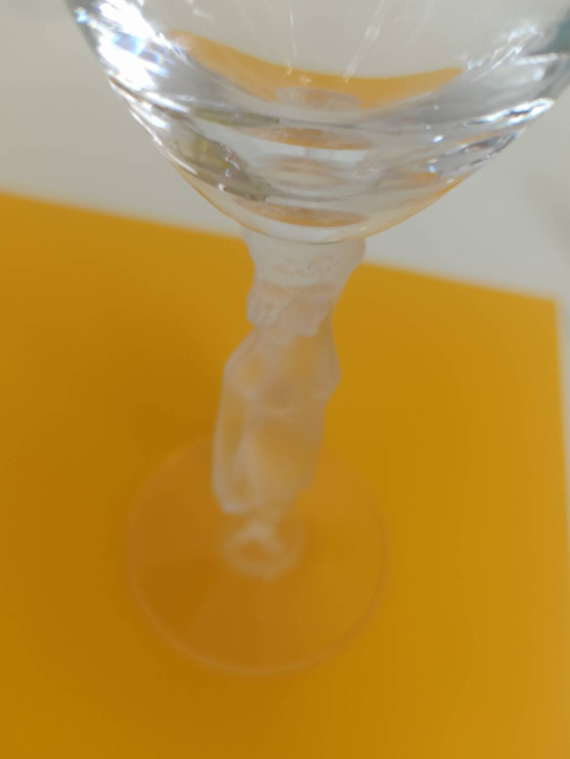 15 art deco glasses in French crystal with caryatid base