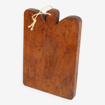 Old and thick cutting board