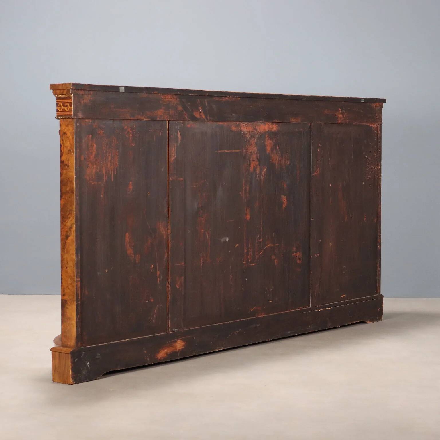 Antique walnut burl cabinet with inlays, United Kingdom, 19th century.