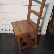 Chaise escabeau en chêne massif