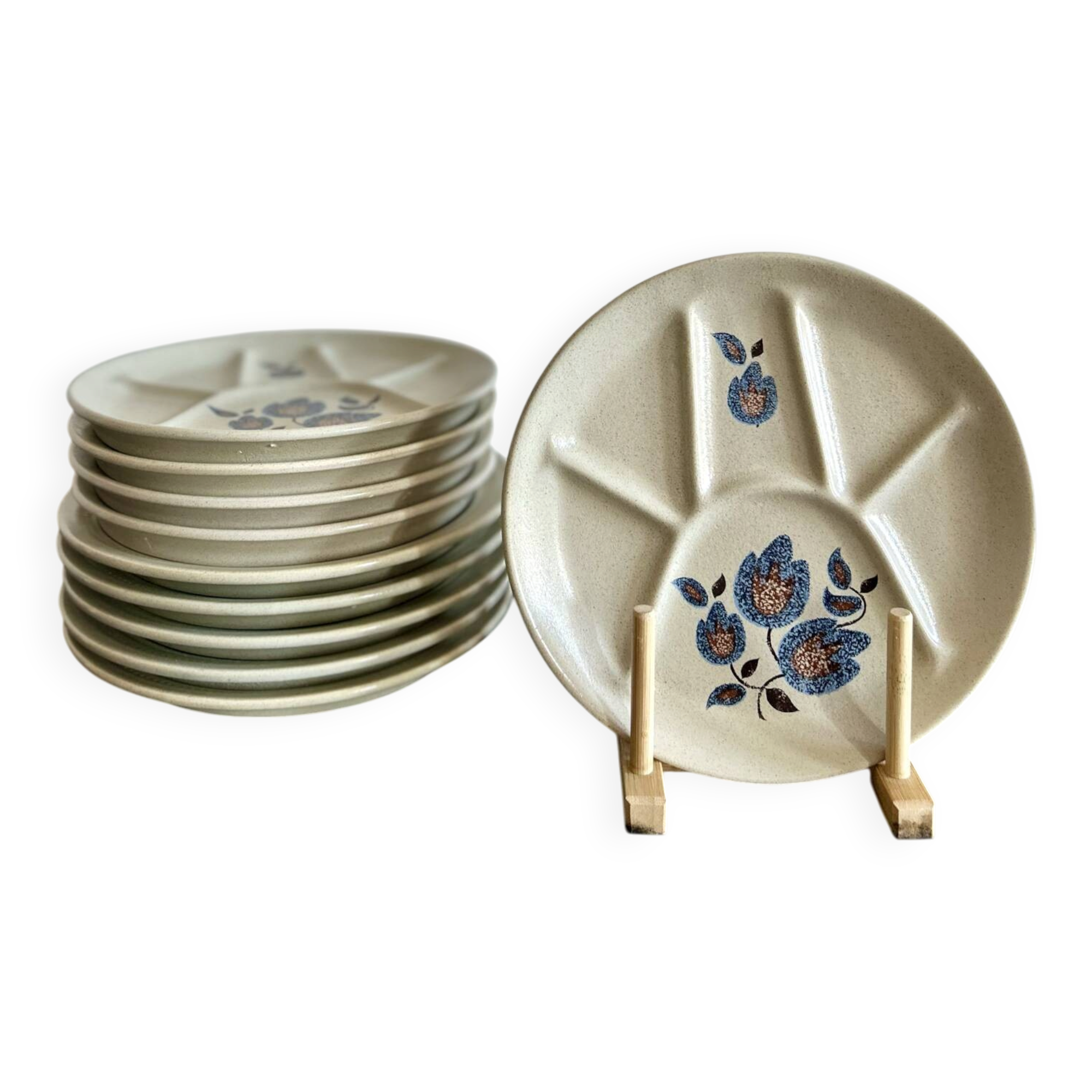 Service de 10 assiettes en céramique de Saint-Amand