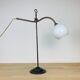 Lampe art déco monte et baisse laiton opaline