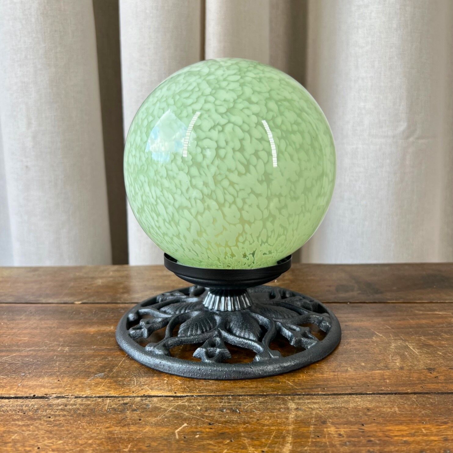 Table lamp "The Green Moon"