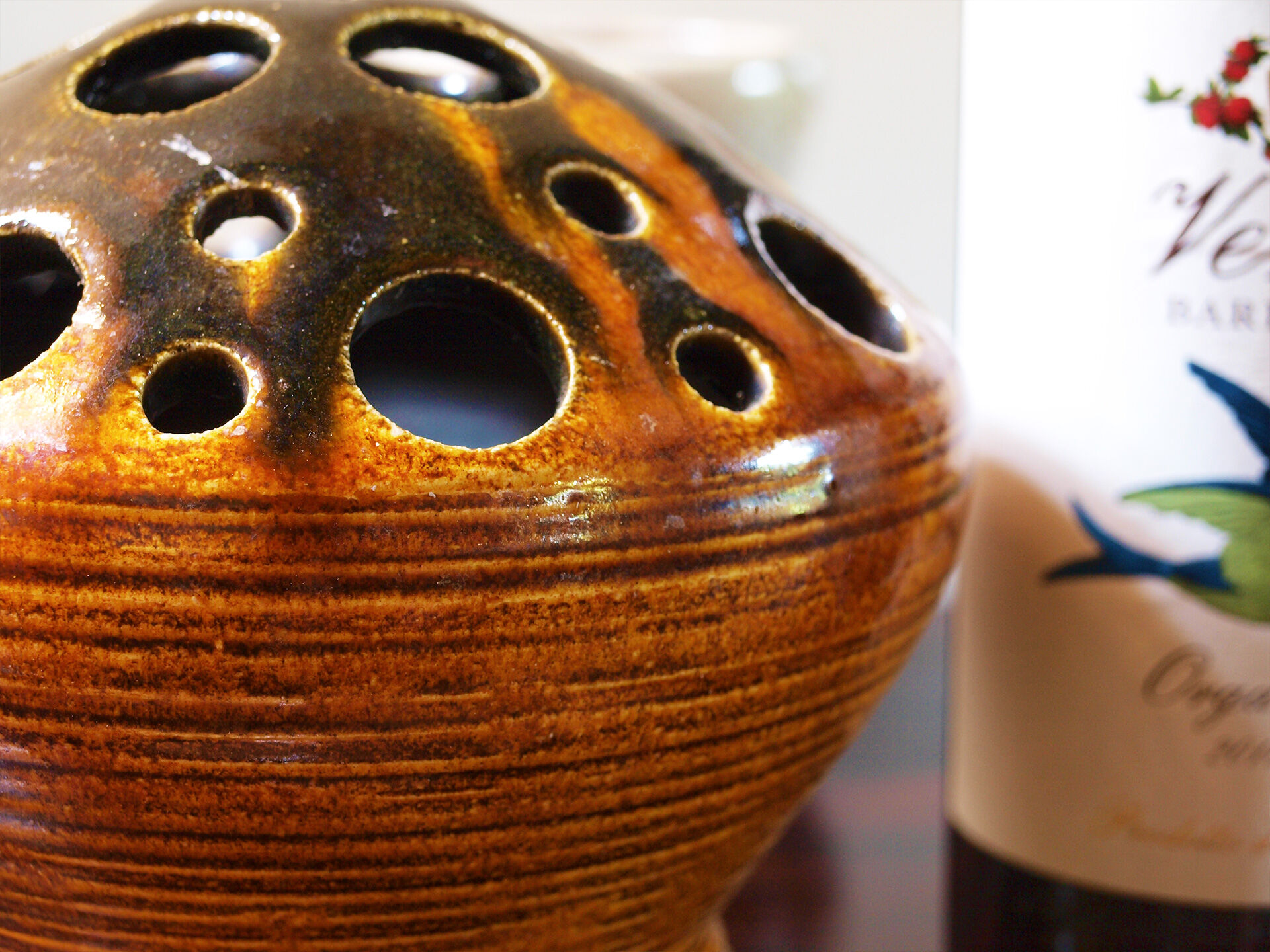 Ceramic flower-picnic vase of the potters of Accolay