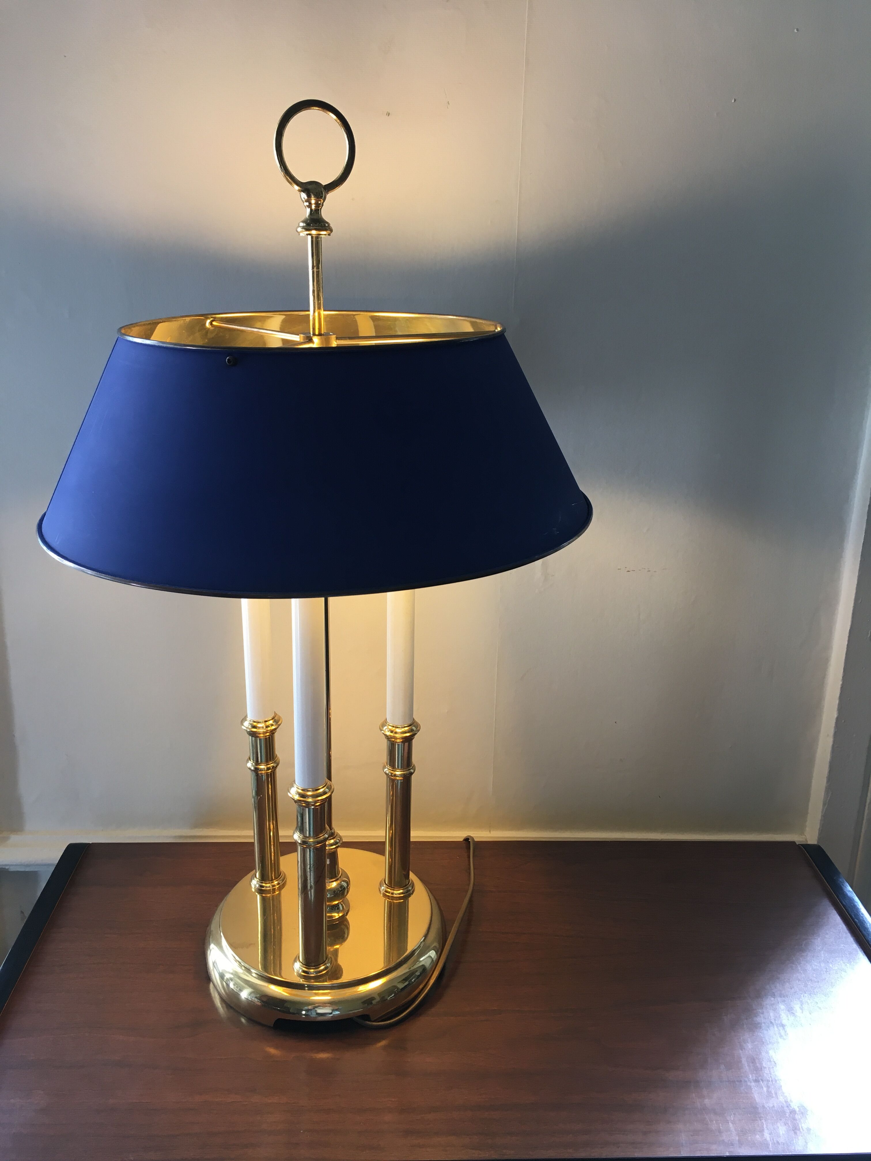 Golden bronze hot water lamp
