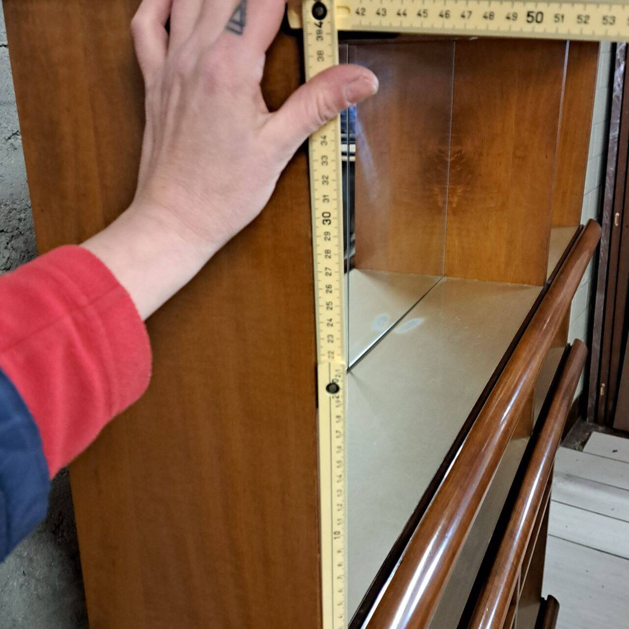 Vintage 70s/80s bar cabinet with stools