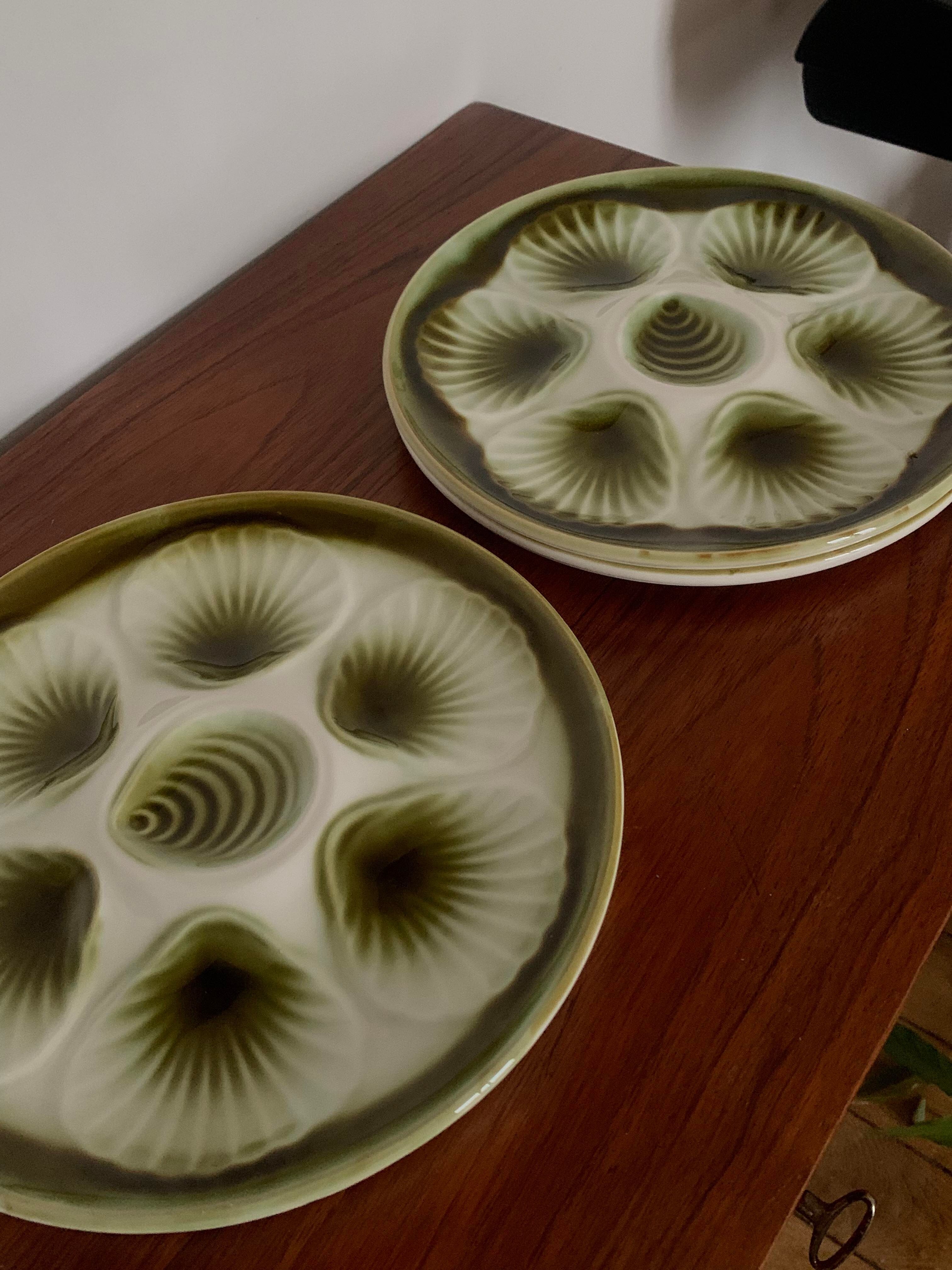 Set of 4 vintage oyster plates