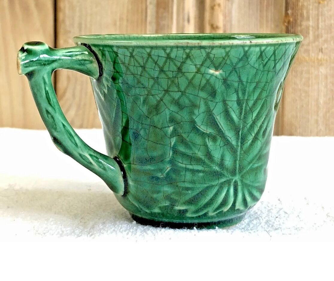 6 cups and coffee cups slurry Gien 1860/1871