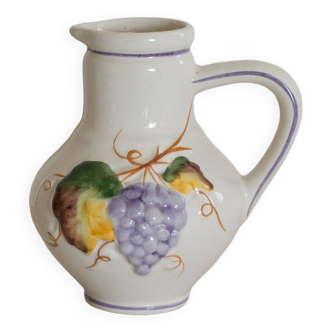 Fruit bunch pitcher