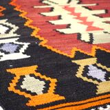 Unique Handwowen Rug Carpet 172x320cm