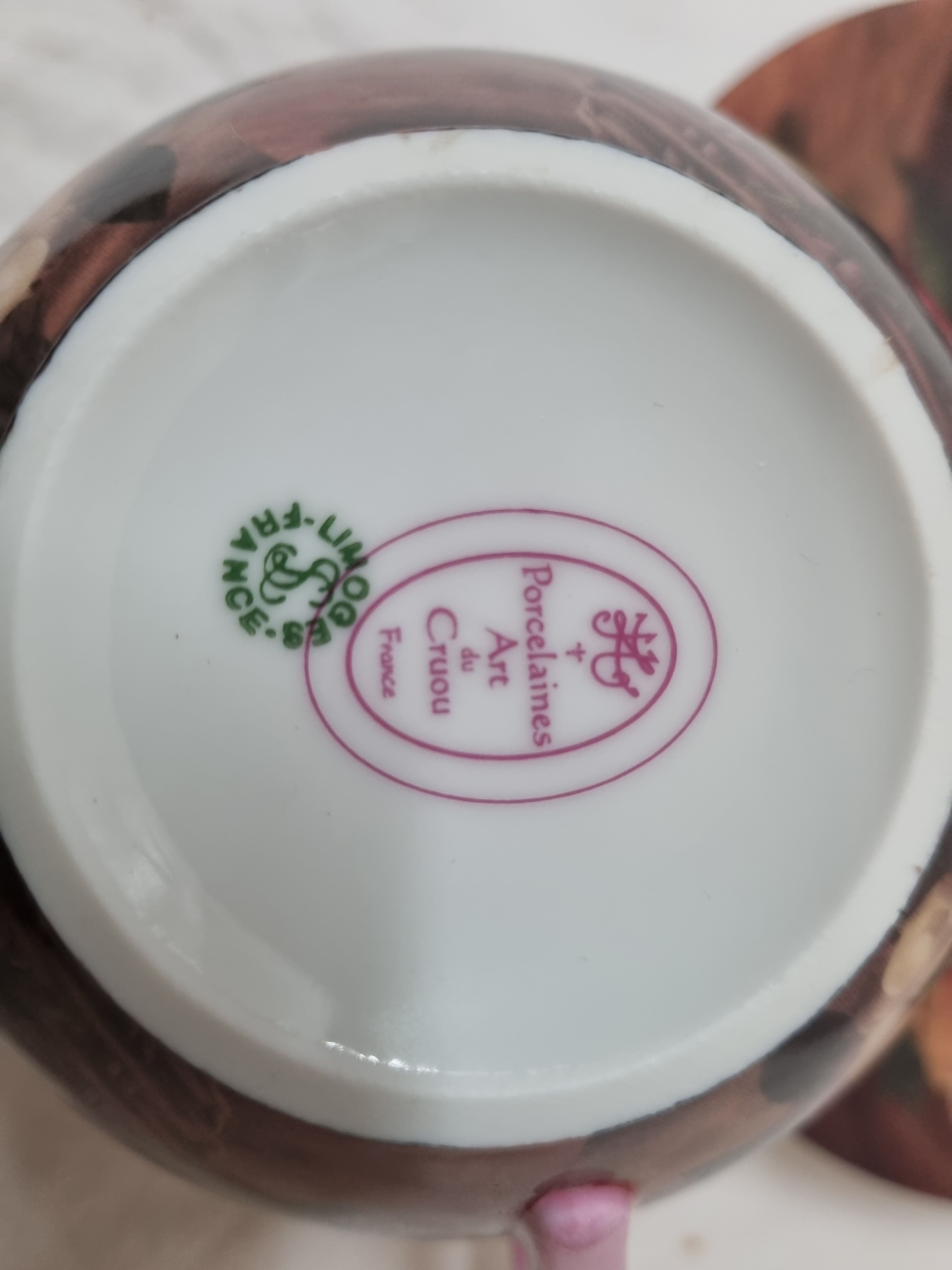 Tasse à thé porcelaine de Limoges, art du Gruou