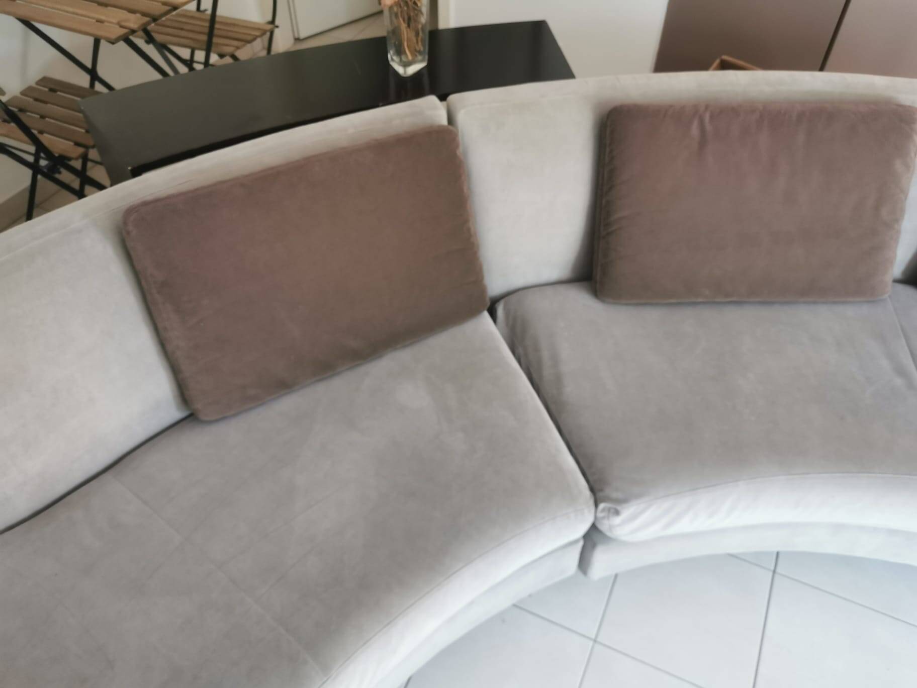 Curved sofa Menlo Park – American Leather – Light grey