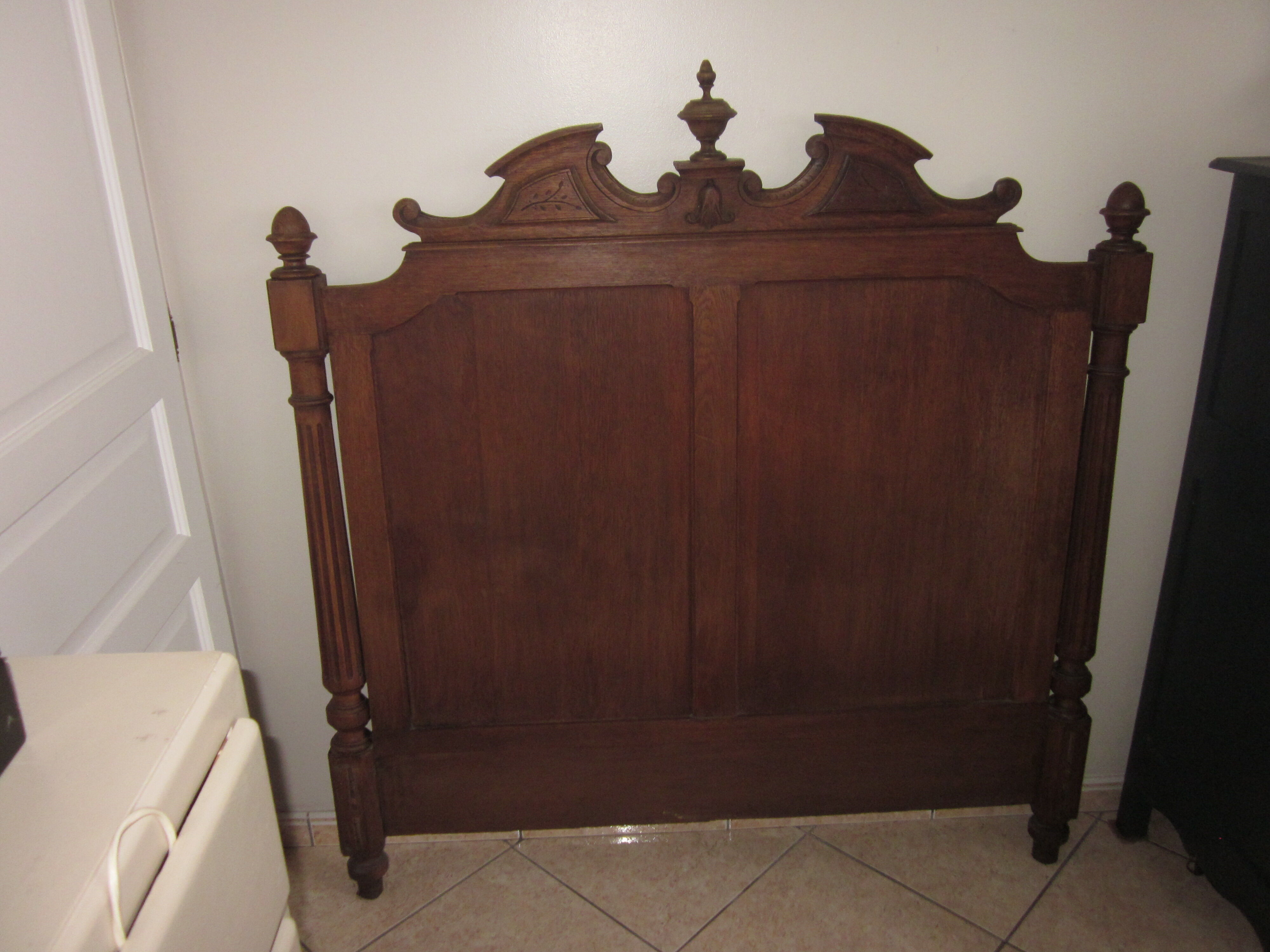 Headboard of the years 1920