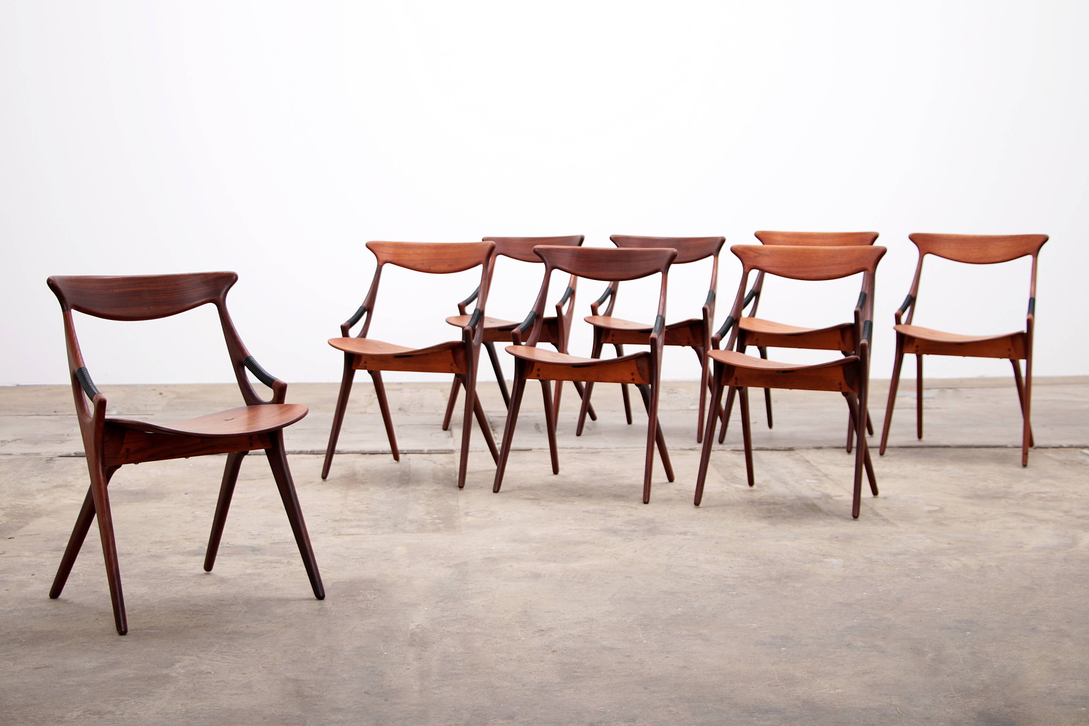 Set of 8 dinning chairs model 71, Arne Hovmand Olsen for Mogens Kold, 1960s