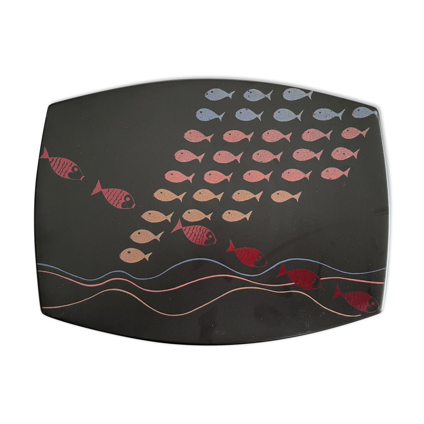 Dish decorated with fish manufacture of salins