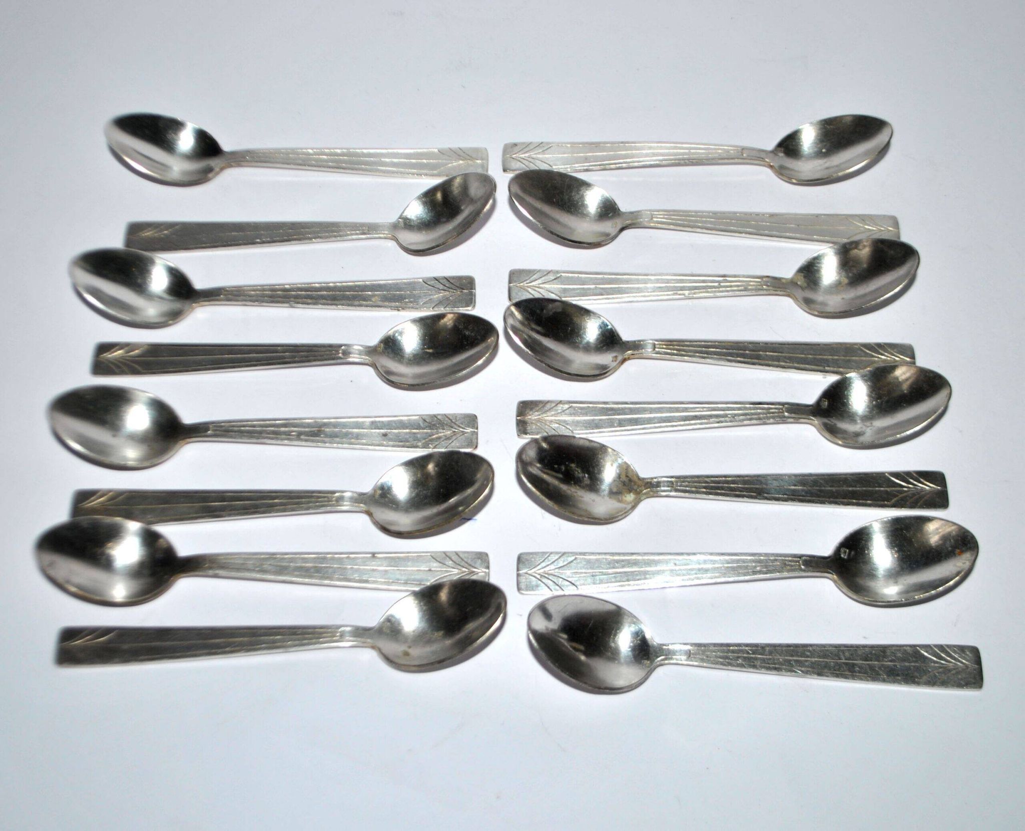 Set of 16 Art Deco silver-plated moka teaspoons 12 cm