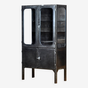 Armoire médicale en acier, années 1970